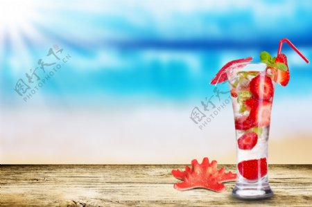海边夏日饮料图片