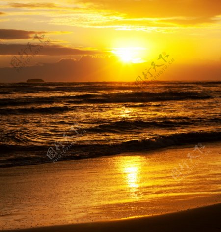 海上夕阳日落图片