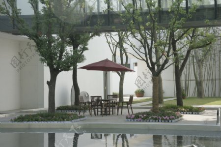 万科套图系列清新简洁大气房子别墅蓝天阳台休闲图片