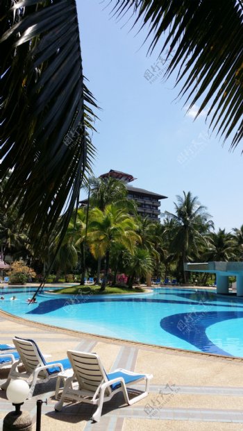甲米度假酒店泳池图片