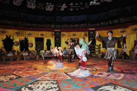 西藏舞蹈图片