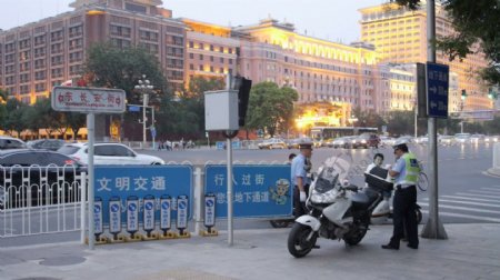 北京警方股票视频视频免费下载