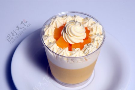 芒果三色奶冻图片