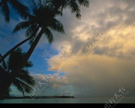 海岛黄昏图片