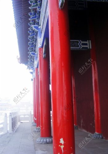 寺庙红柱子摄影图片