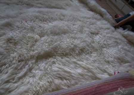 羊剪绒真皮床毯图片