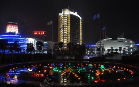 商城夜景图片
