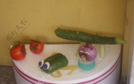 蔬菜雕塑图片