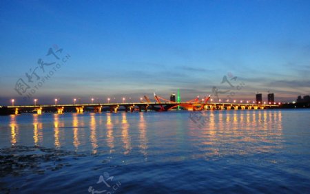 蠡湖大桥夜景图片