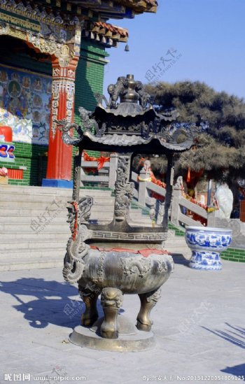 大乐林寺的香炉图片