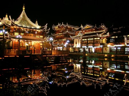 上海豫园夜景图片