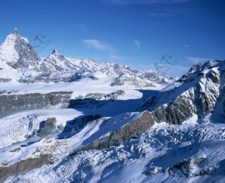 冬日山脉雪景图片
