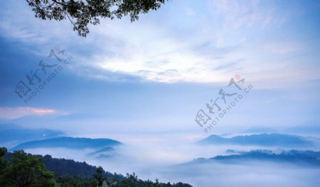 黄山云雾仙境图片
