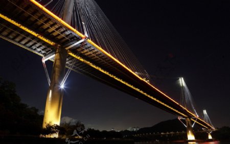 铁素大桥图片