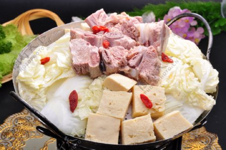 大白菜豆腐排骨锅图片
