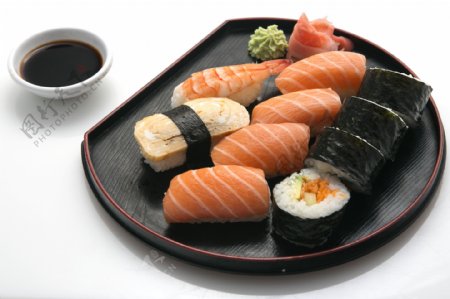 三文鱼寿司图片