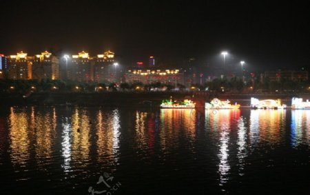 内江城市龙舟节图片