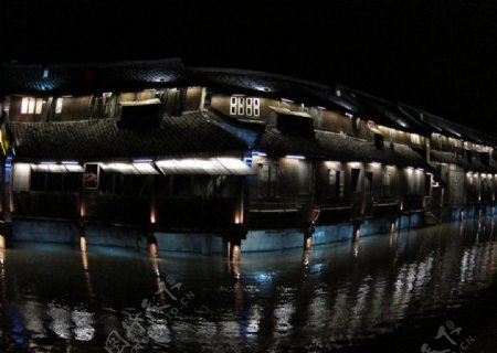 水巷夜景图片
