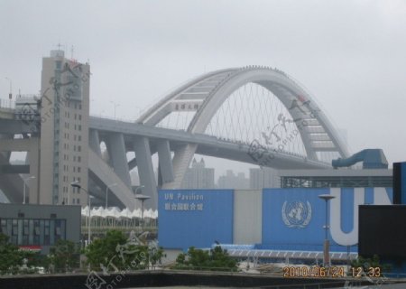 上海的卢浦大桥图片