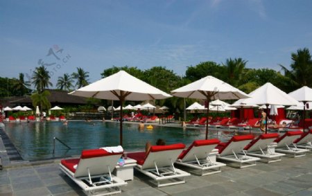 印度尼西亚某旅游点游泳池图片
