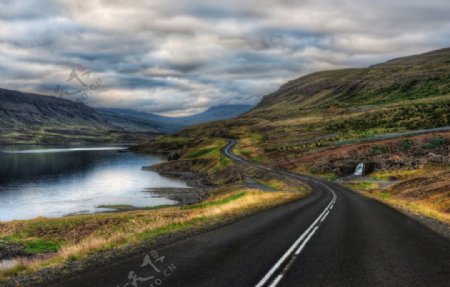 冰岛马路图片