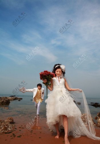 浪漫海景婚纱系列图片