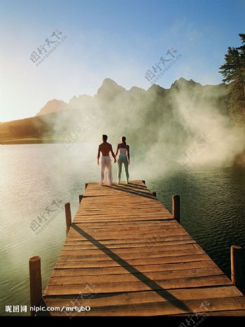 梦幻湖泊图片