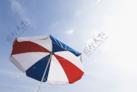 夏日天空伞02图片