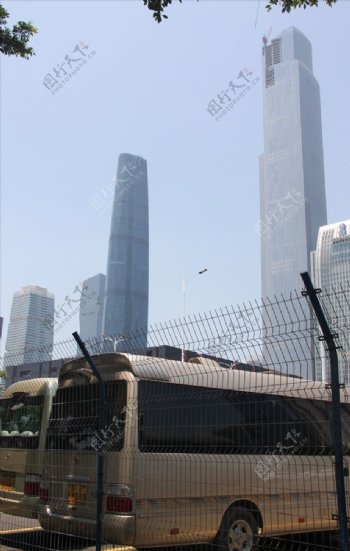 广州国际金融中心和珠江新城东塔