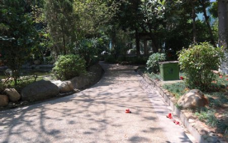 广东叠翠苑小区石米散步小路