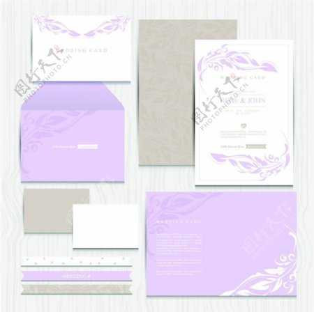 紫色花纹婚礼请贴图片
