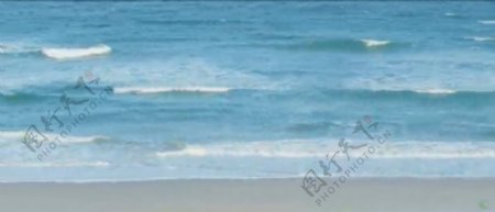 海浪群后浪推前浪洁白沙滩实拍高清视频素材