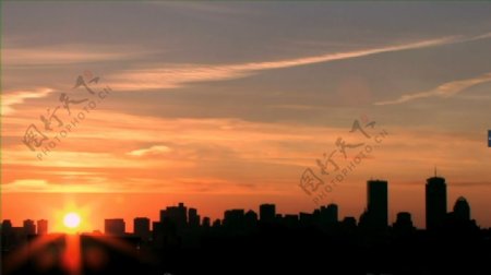 唯美城市清晨日出上升渲染天空景色画面高清视频延时拍摄