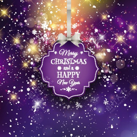 紫色雪花背景圣诞吊牌节日贺卡矢量图