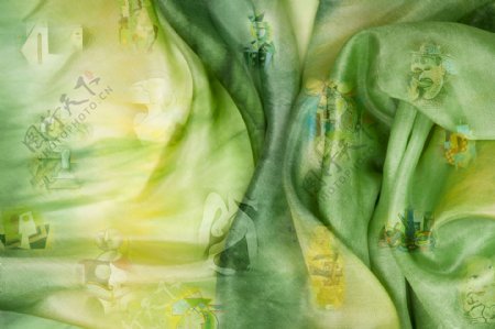 中国丝绸与毕加索抽象画融合