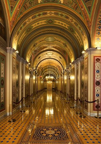 议会大楼里的走廊