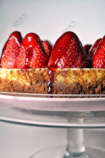 木头草莓蛋糕