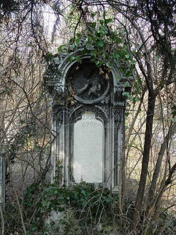 一个复古的坟墓
