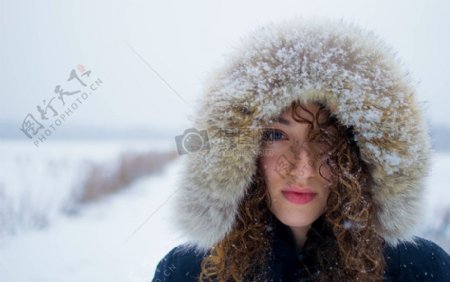 冷雪人女人冬季模型金发碧眼夫人外套女