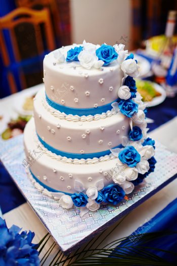 蓝色婚礼蛋糕图片