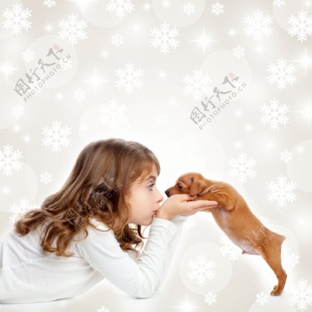 小女孩与小狗图片
