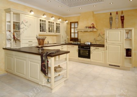 白色欧式厨房设计