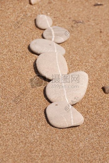 海滩上的小石头