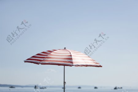 海洋与太阳伞