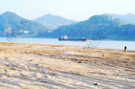 西江河船图片