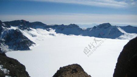 吉林长白山天池雪景图片