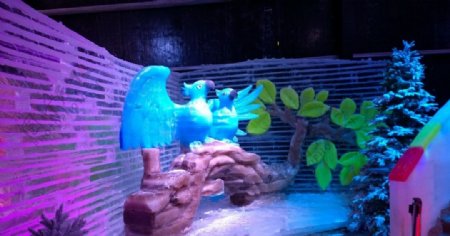 冰雕鹦鹉冰雕世界景点旅游