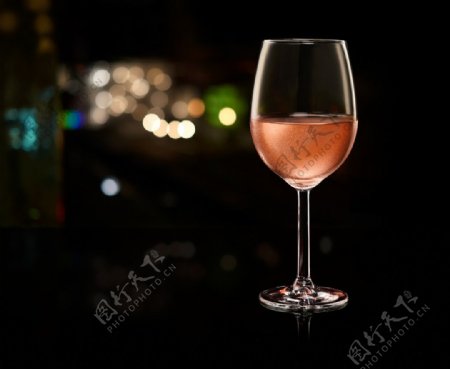 饮料饮品透明玻璃高脚杯