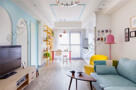 现代时尚清新客厅浅蓝色沙发室内效果图
