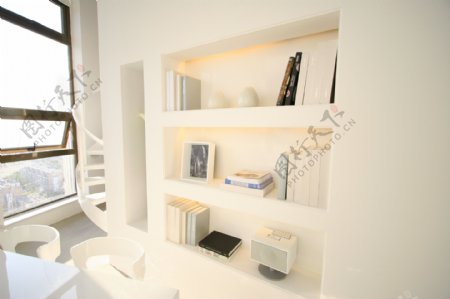 现代白色书架设计书房效果图